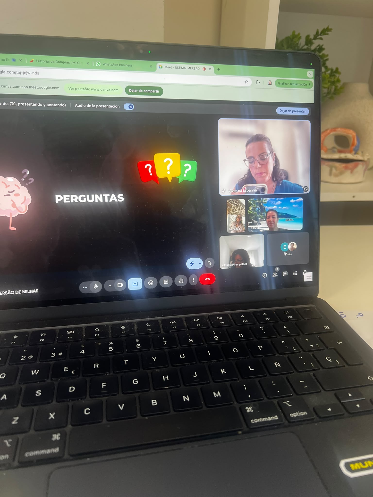 Aula online ao vivo ministrada por Carol Timm